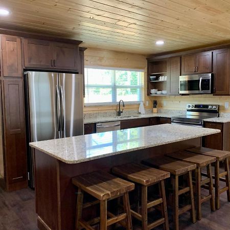 The Brick House: Brand New! 3 Bedroom Home With Private Driveway Pigeon Forge Exterior photo