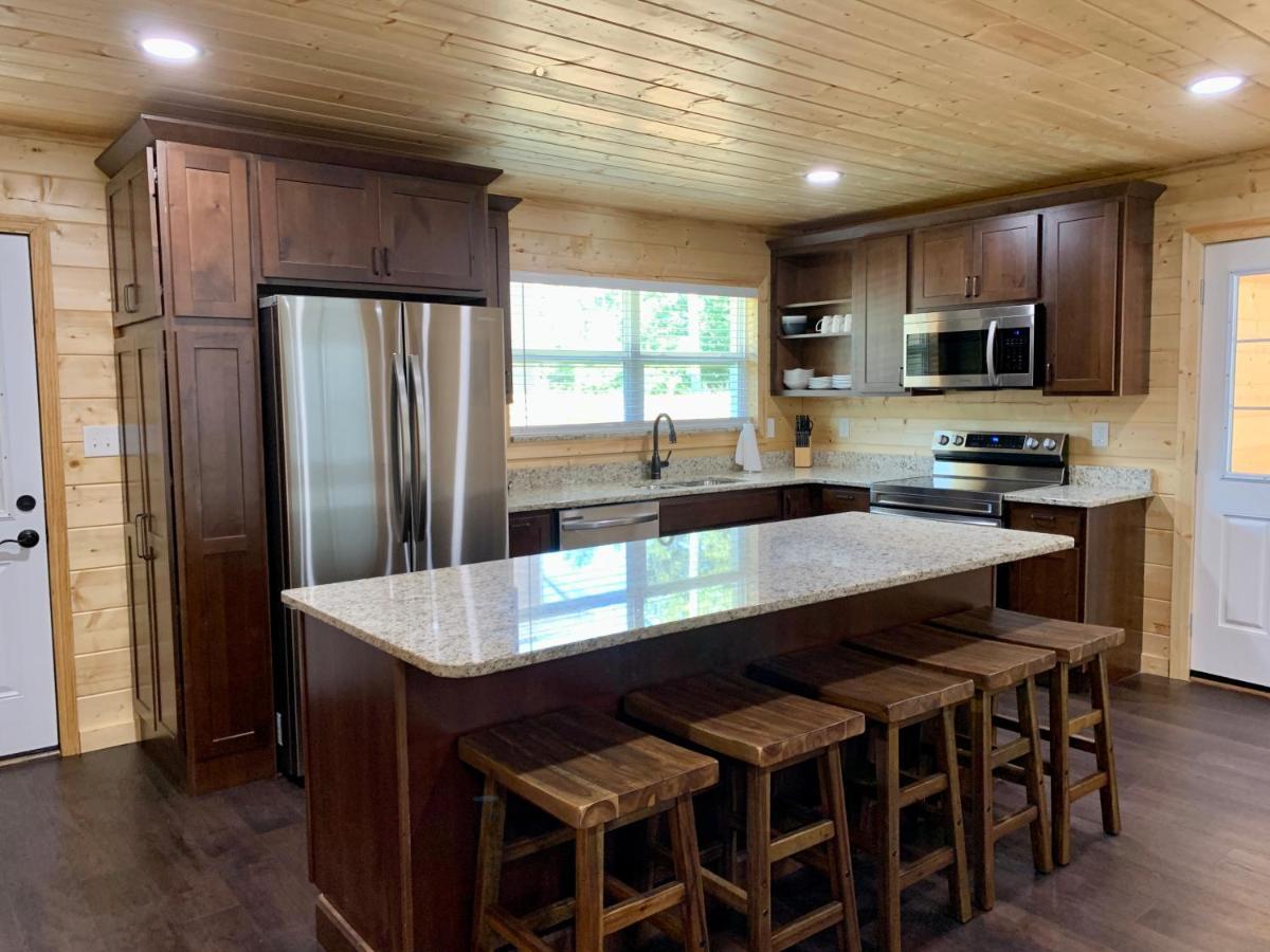 The Brick House: Brand New! 3 Bedroom Home With Private Driveway Pigeon Forge Exterior photo