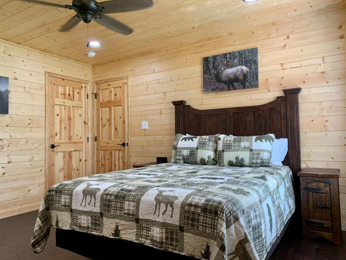 The Brick House: Brand New! 3 Bedroom Home With Private Driveway Pigeon Forge Exterior photo