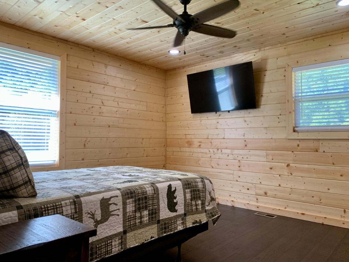 The Brick House: Brand New! 3 Bedroom Home With Private Driveway Pigeon Forge Exterior photo