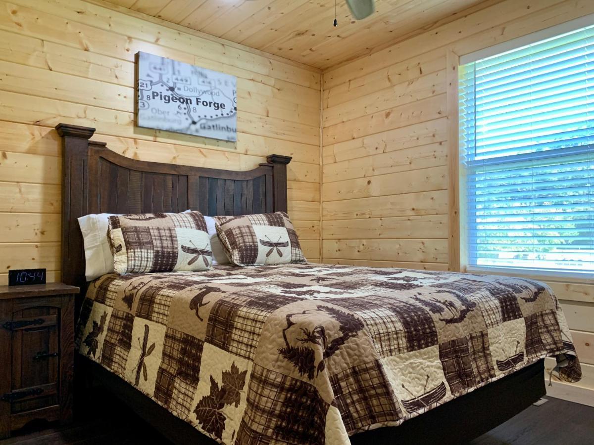 The Brick House: Brand New! 3 Bedroom Home With Private Driveway Pigeon Forge Exterior photo