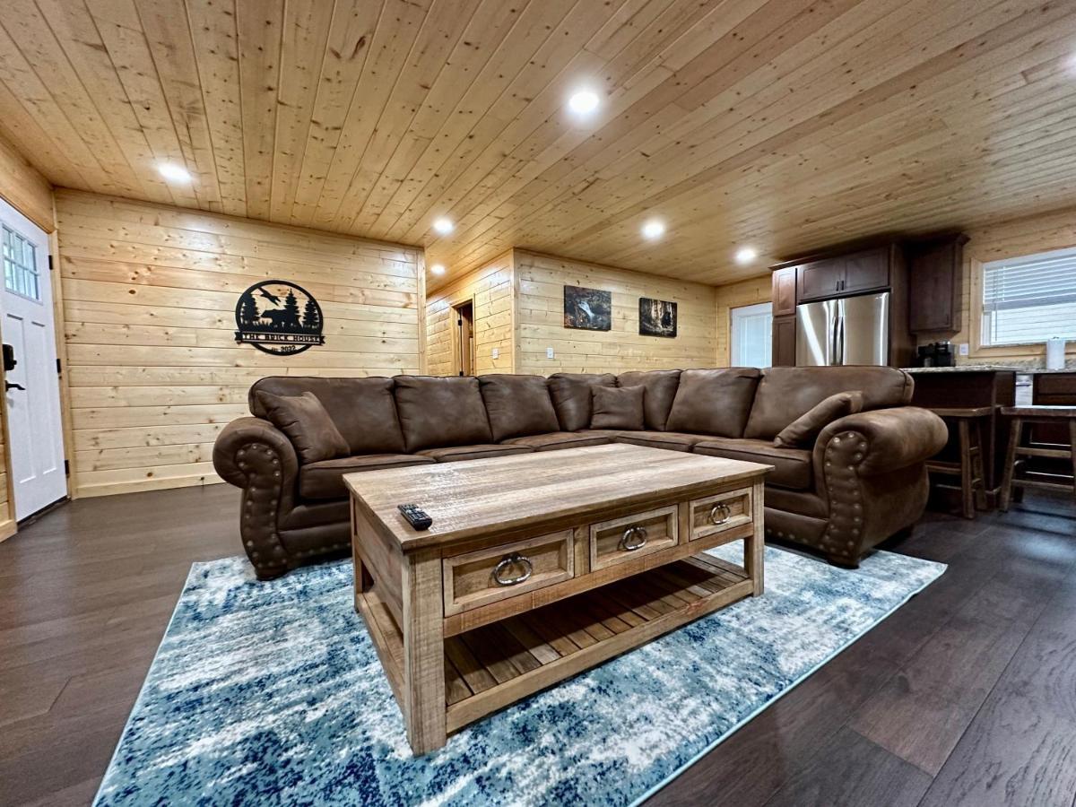 The Brick House: Brand New! 3 Bedroom Home With Private Driveway Pigeon Forge Exterior photo